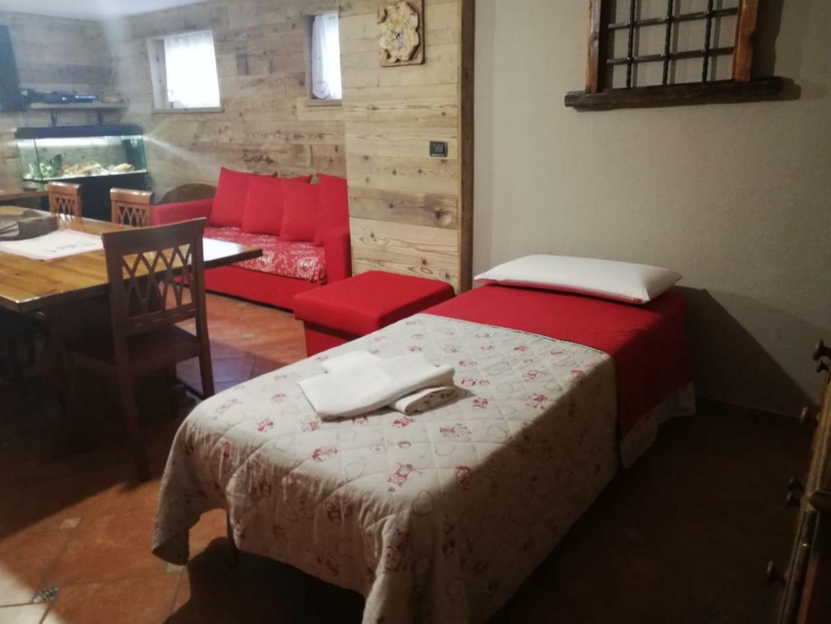La Taverna Di Elide Aymavilles Екстериор снимка