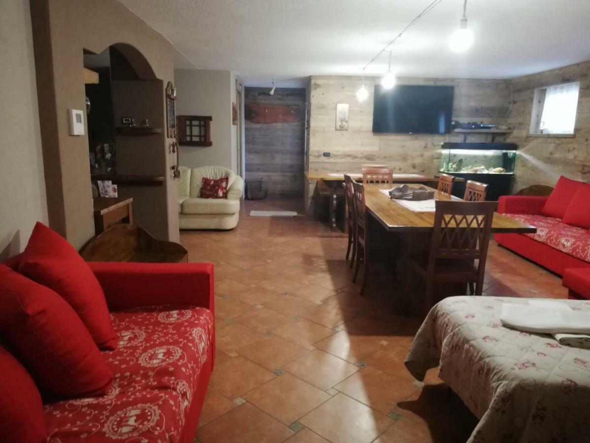 La Taverna Di Elide Aymavilles Екстериор снимка